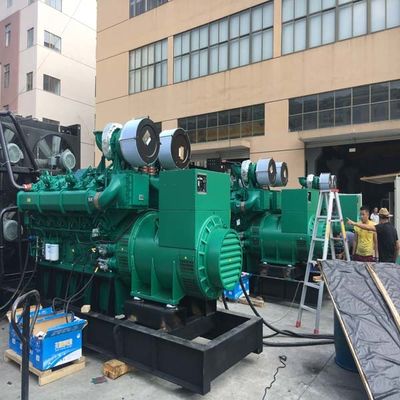 Estándar espera casero de motor diesel de los generadores IEC34 de Yuchai 1100kw